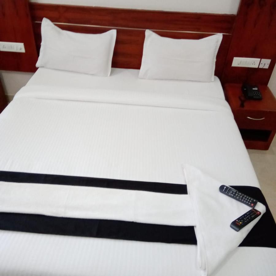 The Southgate Business Hotel Thiruvananthapuram Zewnętrze zdjęcie